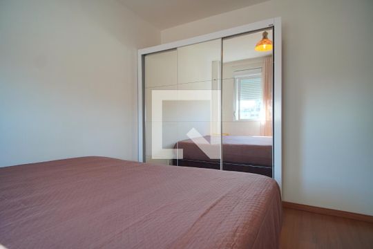 Apartamento para alugar com 2 quartos, 57m² em Passo D’areia, Porto Alegre