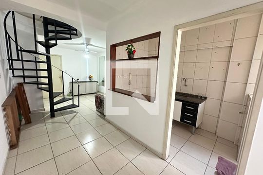Sala de apartamento para alugar com 1 quarto, 60m² em Centro, São Vicente