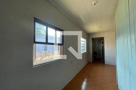 Sala de casa para alugar com 1 quarto, 28m² em Scharlau, São Leopoldo