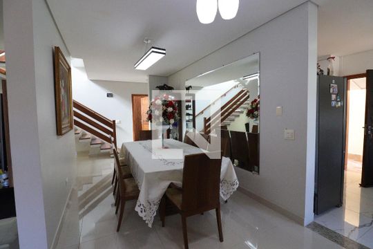 Sala de casa à venda com 5 quartos, 248m² em Campo Grande, São Paulo