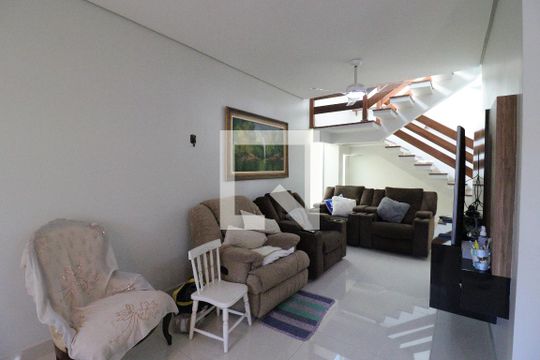 Sala de casa à venda com 5 quartos, 248m² em Campo Grande, São Paulo