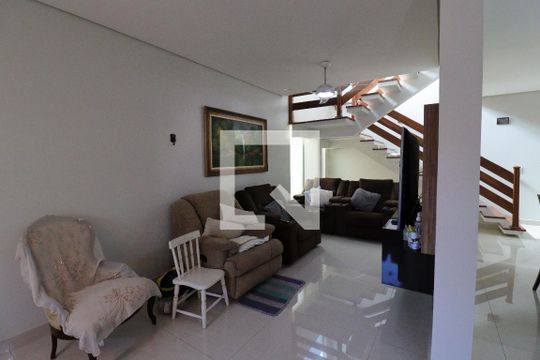 Sala de casa à venda com 5 quartos, 248m² em Campo Grande, São Paulo