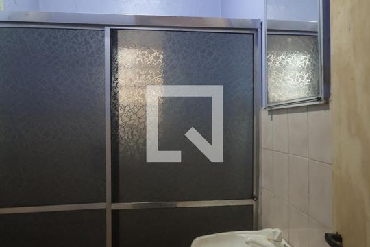 Banheiro de casa para alugar com 1 quarto, 45m² em Fátima, Canoas
