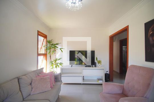 Sala de casa à venda com 5 quartos, 300m² em Industrial, Novo Hamburgo