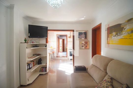 Sala 2 de casa à venda com 5 quartos, 300m² em Industrial, Novo Hamburgo