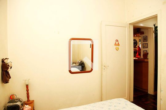 Quarto 1 de apartamento à venda com 2 quartos, 60m² em Santana, Porto Alegre