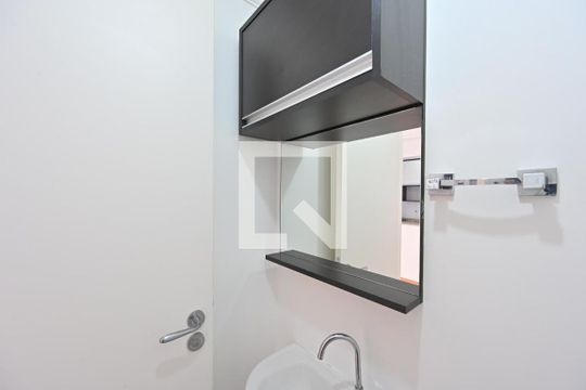 Lavabo de apartamento para alugar com 1 quarto, 37m² em Vila da Saúde, São Paulo