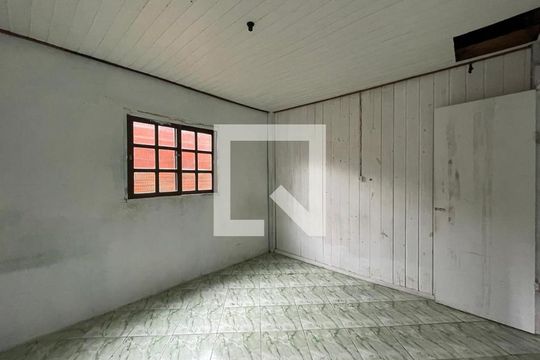 Quarto de casa para alugar com 2 quartos, 64m² em Scharlau, São Leopoldo