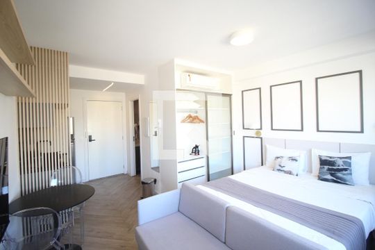 Studio de kitnet/studio para alugar com 0 quarto, 28m² em Mont’serrat, Porto Alegre
