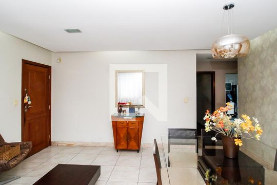 Casa à venda com 5 quartos, 450m² em Buritis, Belo Horizonte