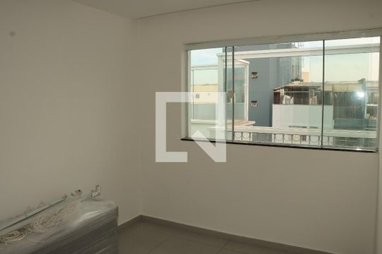 Apartamento para alugar com 3 quartos, 130m² em Parque Tomas Saraiva, São Paulo
