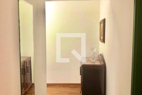 Casa para alugar com 2 quartos, 270m² em Vila Cruzeiro, São Paulo
