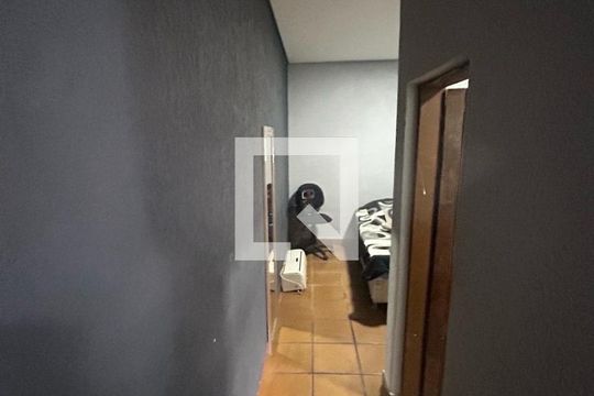 Corredor de casa para alugar com 2 quartos, 125m² em Jardim Paulistano (Zona Norte), São Paulo