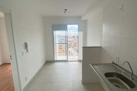 Cozinha de kitnet/studio para alugar com 1 quarto, 30m² em Vila Ema, São Paulo