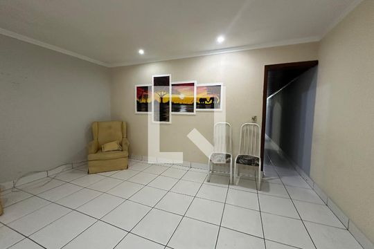 Casa para alugar com 3 quartos, 150m² em Recanto Phrynea, Barueri