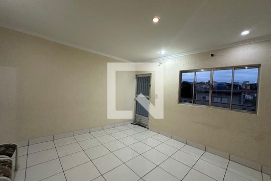 Casa para alugar com 3 quartos, 150m² em Recanto Phrynea, Barueri