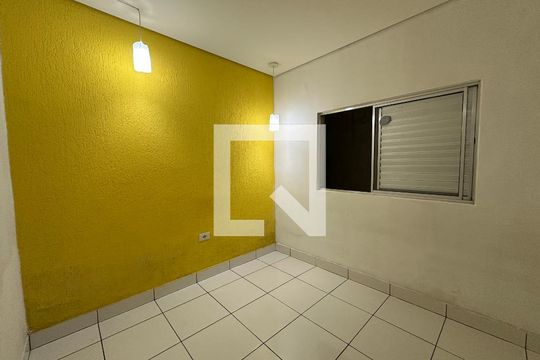 Quarto 2 de casa para alugar com 3 quartos, 150m² em Recanto Phrynea, Barueri