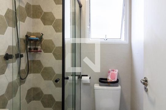 Banheiro de apartamento à venda com 2 quartos, 42m² em Vila Sao Joao, Guarulhos