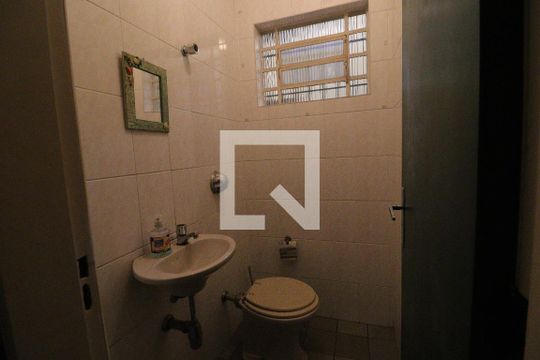 Lavabo de casa para alugar com 3 quartos, 197m² em Veleiros, São Paulo