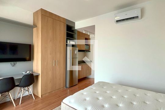 Studio de kitnet/studio para alugar com 1 quarto, 25m² em Pinheiros, São Paulo