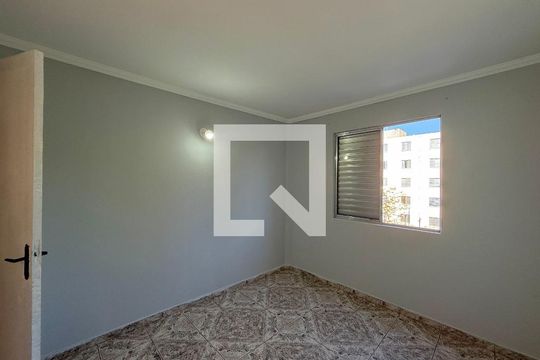 Quarto 1 de apartamento para alugar com 2 quartos, 50m² em Jardim Novo Santo Amaro, São Paulo