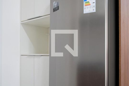 Sala/Cozinha Integrados de apartamento para alugar com 1 quarto, 25m² em Pinheiros, São Paulo