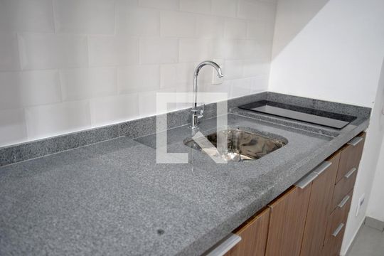 Sala/Cozinha Integrados de apartamento para alugar com 1 quarto, 25m² em Pinheiros, São Paulo