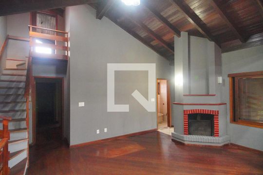 Casa para alugar com 6 quartos, 500m² em Freitas, Sapucaia do Sul