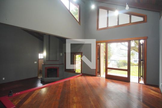 Casa para alugar com 6 quartos, 500m² em Freitas, Sapucaia do Sul
