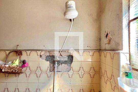 Banheiro de casa à venda com 2 quartos, 128m² em Parque Industrial, Campinas