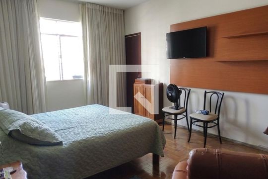 Quarto de apartamento para alugar com 3 quartos, 150m² em Gutierrez, Belo Horizonte