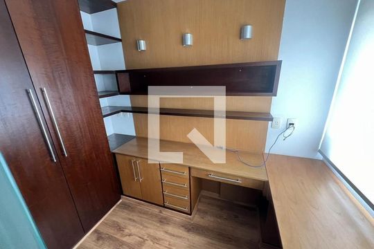 Quarto de apartamento para alugar com 3 quartos, 200m² em Sion, Belo Horizonte