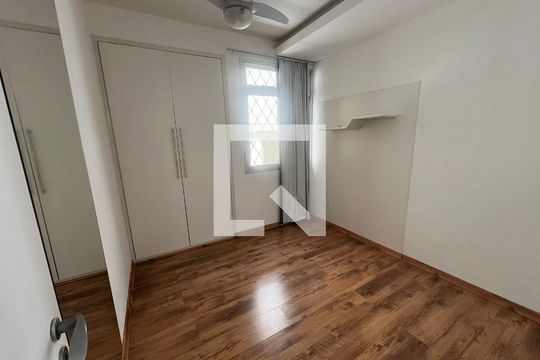 Quarto de apartamento para alugar com 3 quartos, 200m² em Sion, Belo Horizonte