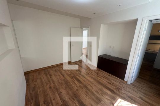 Quarto de apartamento para alugar com 3 quartos, 200m² em Sion, Belo Horizonte