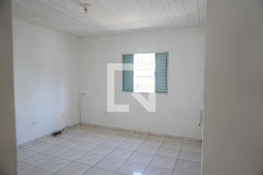 Casa para alugar com 2 quartos, 100m² em Conjunto Residencial José Bonifácio, São Paulo