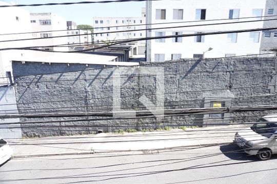Casa para alugar com 2 quartos, 100m² em Conjunto Residencial José Bonifácio, São Paulo