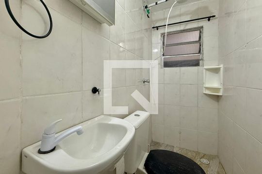 Banheiro  de casa para alugar com 1 quarto, 25m² em Campo Belo, São Paulo