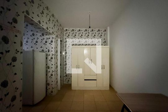 Sala/Quarto de casa para alugar com 1 quarto, 30m² em Campo Belo, São Paulo