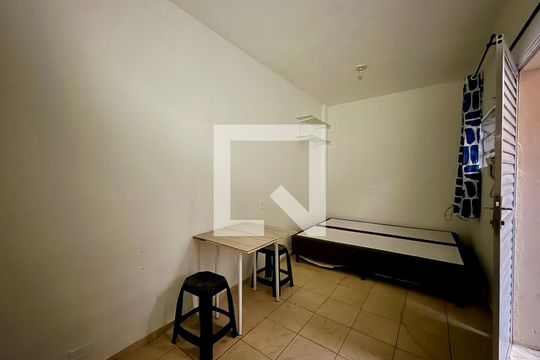 Sala/Quarto de casa para alugar com 1 quarto, 30m² em Campo Belo, São Paulo