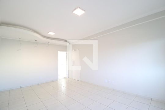 Sala de apartamento para alugar com 3 quartos, 85m² em Tibery, Uberlândia