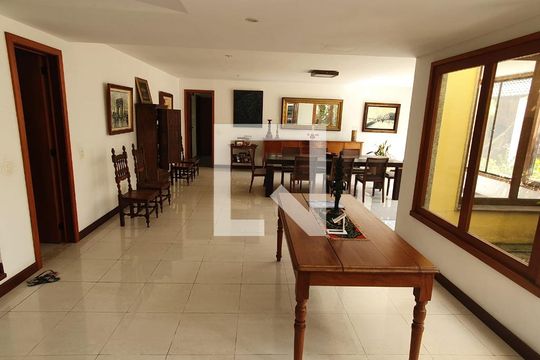 Sala de casa à venda com 5 quartos, 538m² em Recreio dos Bandeirantes, Rio de Janeiro