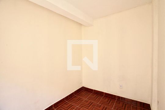 Quarto 1 de casa para alugar com 2 quartos, 40m² em Camargos, Belo Horizonte