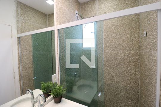 Banheiro do Quarto 1 de casa de condomínio para alugar com 2 quartos, 90m² em Aclimação, Uberlândia