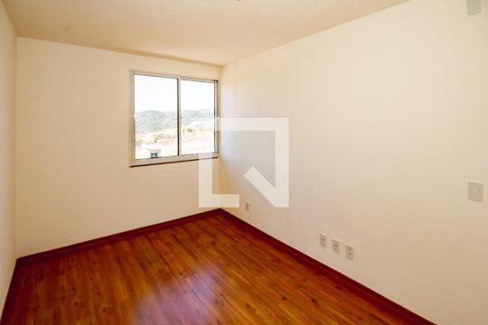 Apartamento à venda com 2 quartos, 42m² em Serra Dourada, Vespasiano