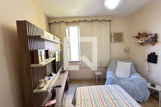 Quarto 1 de apartamento à venda com 2 quartos, 54m² em Vila Valqueire, Rio de Janeiro