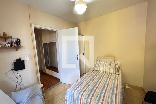 Quarto 1 de apartamento à venda com 2 quartos, 54m² em Vila Valqueire, Rio de Janeiro