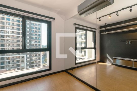 Sala de apartamento para alugar com 1 quarto, 48m² em Jardim do Salso, Porto Alegre