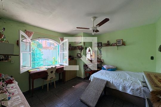 Quarto 1 de casa à venda com 6 quartos, 258m² em Vila Príncipe de Gales, Santo André