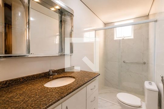 Banheiro de casa à venda com 4 quartos, 525m² em Vila Mariana, São Paulo