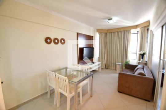 Sala de apartamento para alugar com 1 quarto, 84m² em Centro, Campinas